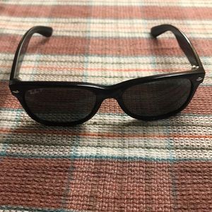 Ray-Ban Wayfarer Classic Polarized, Black